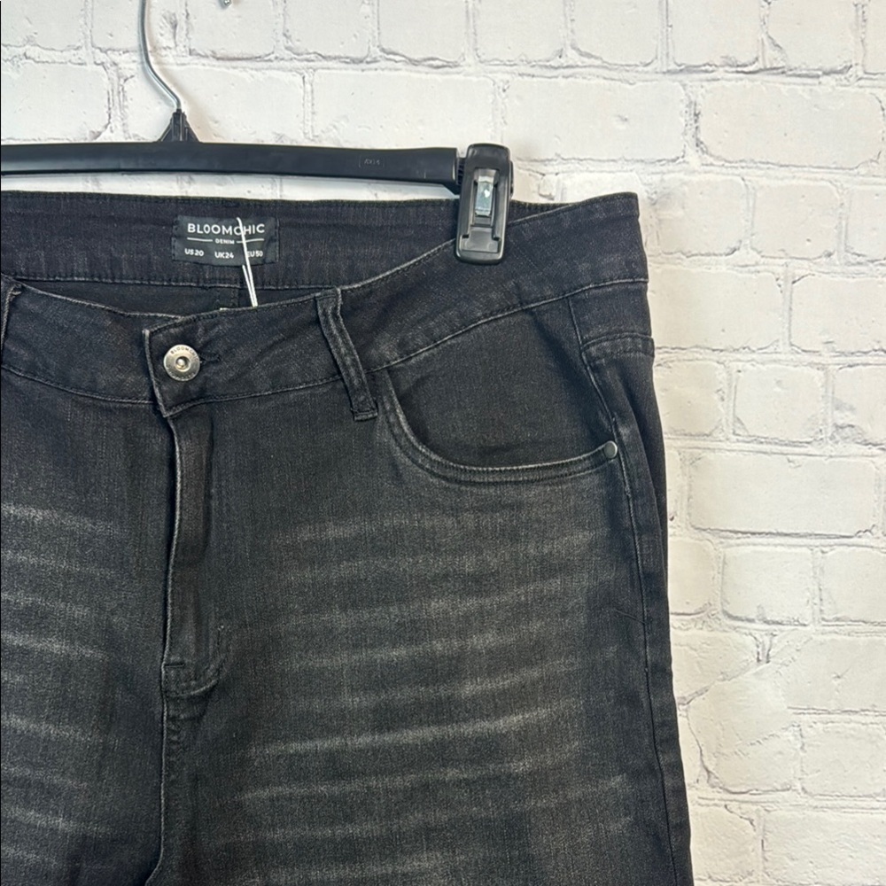 BloomChic Black Skinny Jeans High-Rise Stretch - Picture 3 of 7